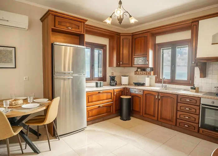 Villa Vignetta Mare 2br με θέα & και ιδιωτικό πάρκινγκ *